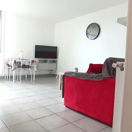 Sympa Au Rez De Chaussée Apartamento
